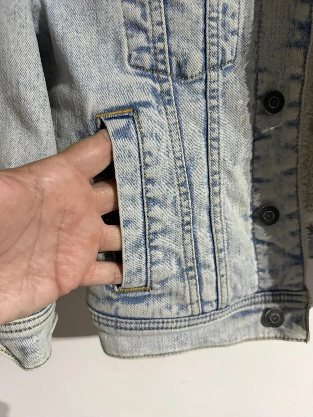 abercrombie kids Light Wash Denim Jacket with Off-White Sherpa Collar